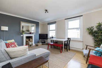 Stylish Flat with Balcony in Angel (N1)